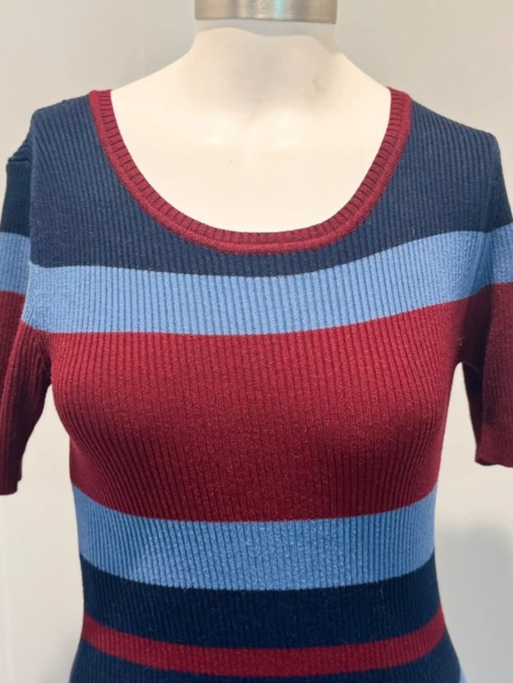 Olive + Oak Blue Multicolor Striped Ribbed Knit Midi Dress Short Sleeve | Size X - Picture 4 of 5